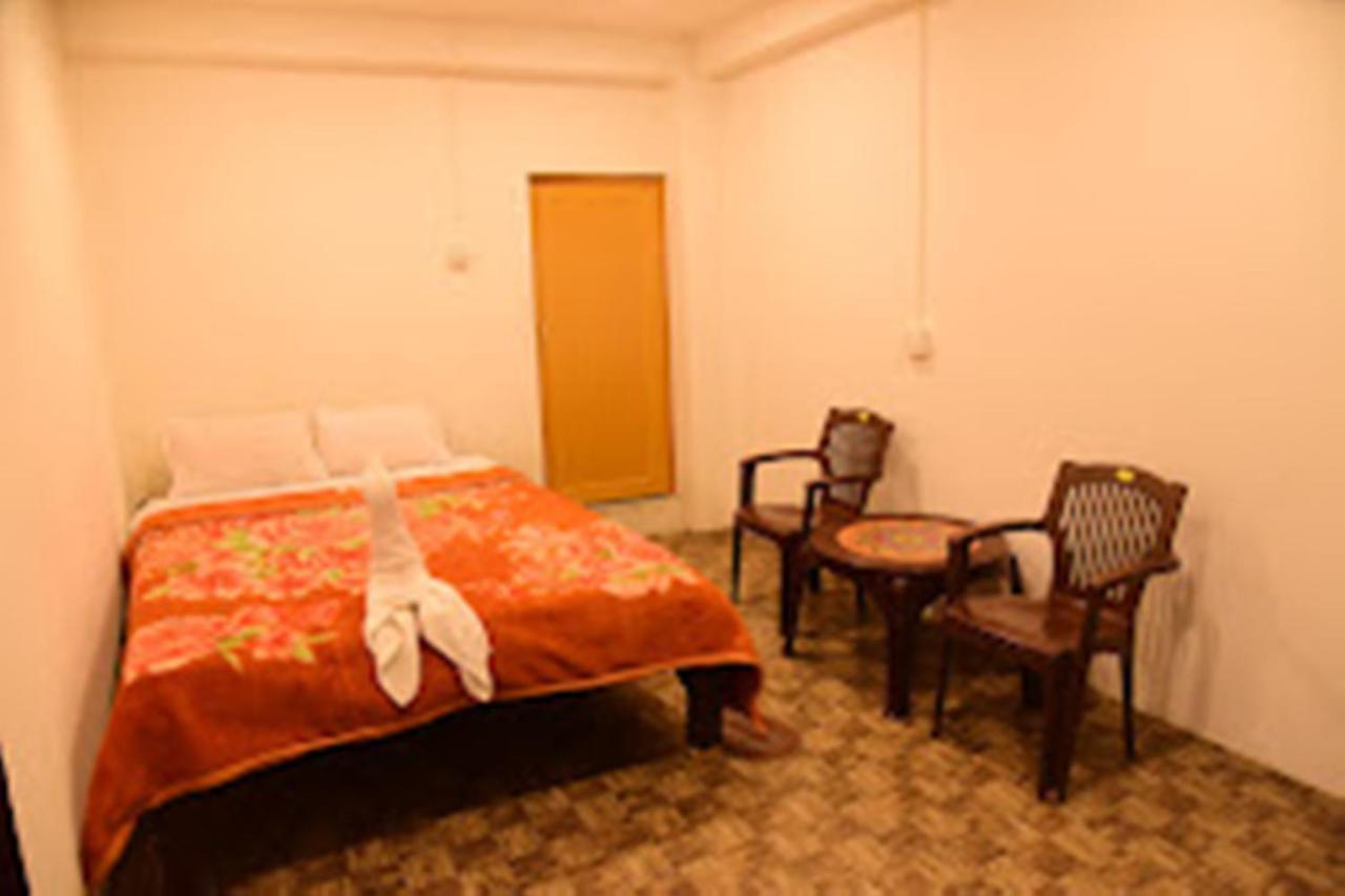 Hotel Paradise Inn Nagaon  Kültér fotó